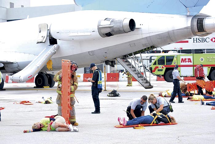 Exitoso simulacro de incidente en el Aeropuerto Internacional de Miami con el Hospital de Hialeah