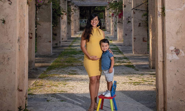 Mujer latina potencia el talento femenino con un emprendimiento que ayuda a los pequeños empresarios