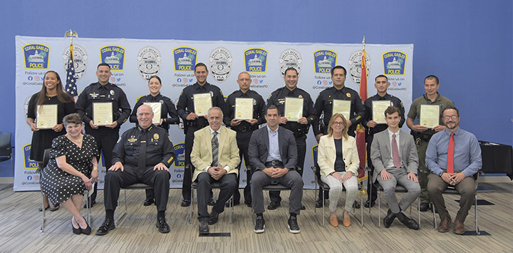 Ceremonia de reconocimiento a 12 oficiales por su dedicación