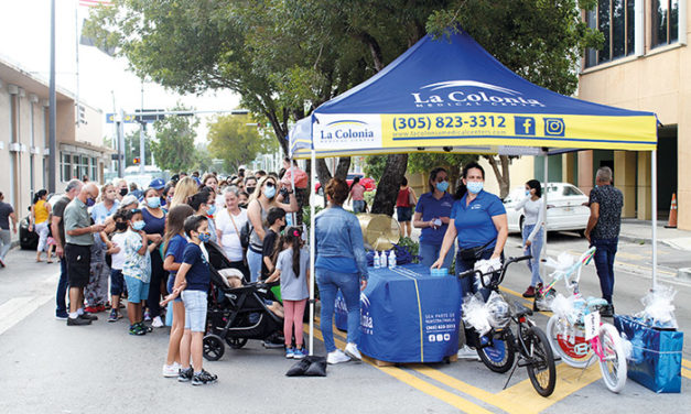 Llegaron los Reyes Magos A La Colonia Medical Center