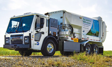 El Departamento de Manejo de Residuos Sólidos del Condado de Miami-Dade presenta su primer vehículo eléctrico de recolección de residuos