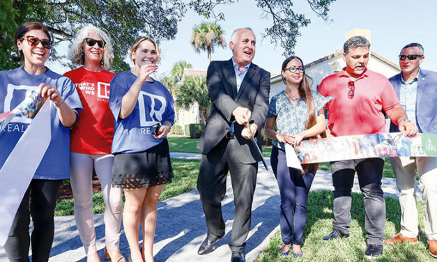 El Departamento de Parques y Recreación de la Ciudad de Hialeah recibió una subvención de $10,000.00