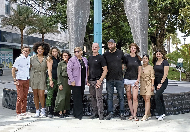 Monumental Art is unveiled at Lincoln Road