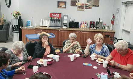 The Enriching Experience of Bracelet-Making with Seniors in Arts and Crafts Classes