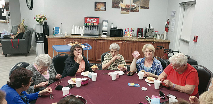 The Enriching Experience of Bracelet-Making with Seniors in Arts and Crafts Classes