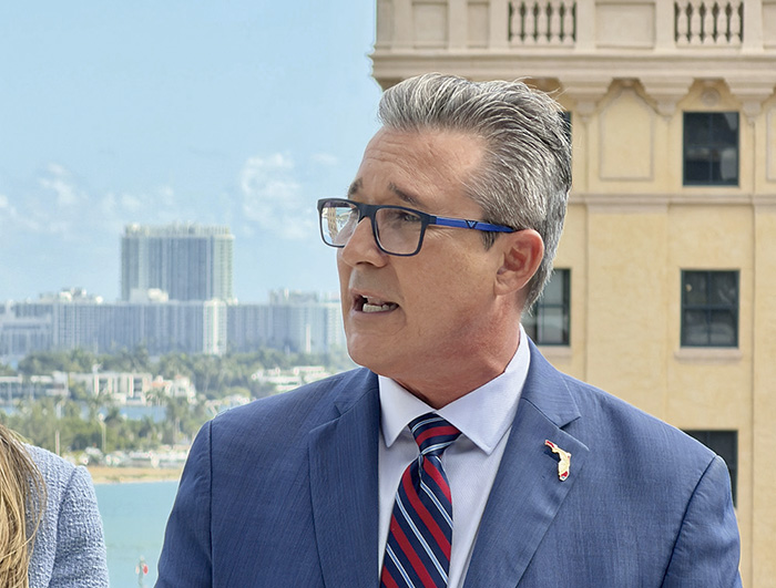 Senator René García, Miami-Dade County Commissioner of District 13, held a press conference alongside the Cuban American Bar Association (CABA).