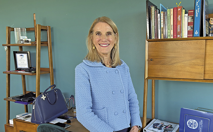 Vicki Lopez: “Affordable housing, public transportation, condominium fraud”