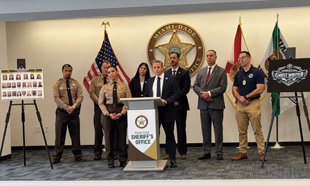 El Recaudador de Impuestos del Condado de Miami-Dade, Dariel Fernandez, Anuncia 22 Arrestos en Operativo Conjunto Contra el Fraude con la Oficina del Alguacil de Miami-Dade