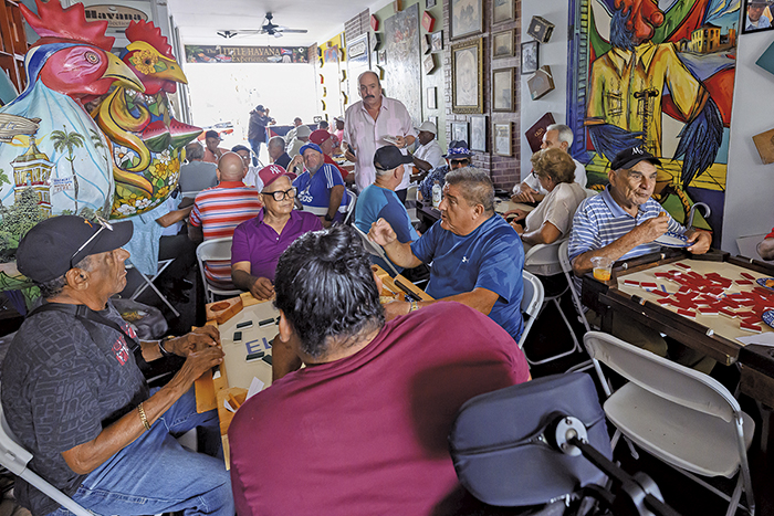 Miami-Dade County Commissioner Vicki L. Lopez, in collaboration with El Vocero News, organized a domino tournament on May 28 at Rooster Alley on Calle Ocho.