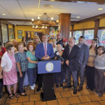 Un Nuevo Hogar, la Misma Misión: LHANC Continúa Sirviendo a Hialeah De Goodlet Park a Salon Tropical